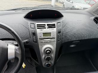 Toyota Yaris 1.0 VVTi Terra picture 19