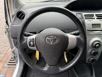 Toyota Yaris 1.0 VVTi Terra picture 18