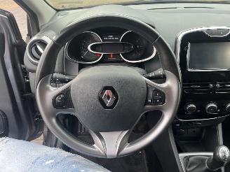 Renault Clio Estate 0.9 TCe Limited picture 15