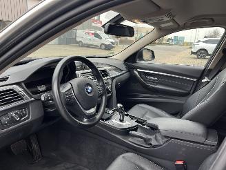 BMW 3-serie Touring 318i Luxury Edition picture 11