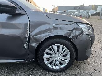 Peugeot 208 1.2 PureTech Active picture 8