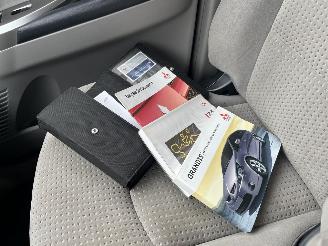 Mitsubishi Grandis 2.4-16V Intense 6p. picture 19