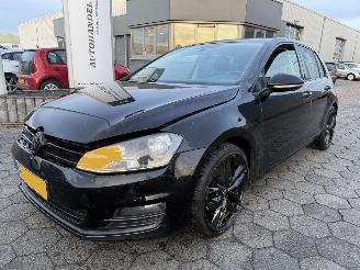 skadebil auto Volkswagen Golf Golf 1.0 TSI Comfortline 2016/1
