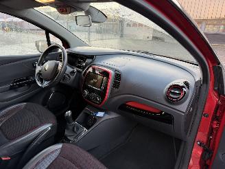 Renault Captur 0.9 TCe Helly Hansen picture 15