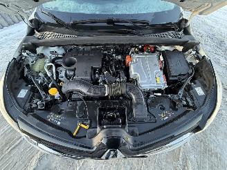 Renault Captur 1.6 E-Tech Hybrid 145 Zen picture 9