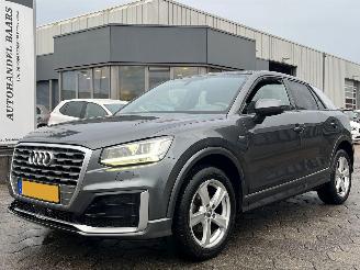 Schadeauto Audi Q2 35 TFSI S Edition AUTOMAAT 2020/10
