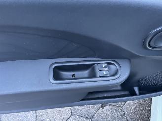 Renault Twingo 1.2 16V Authentique picture 14