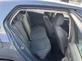 Volkswagen Golf 1.0 eTSI Life picture 9