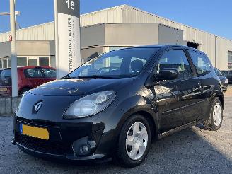 krockskadad bil auto Renault Twingo 1.2-16V Dynamique 2011/5