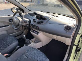 Renault Twingo 1.2 Acces picture 12