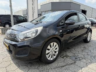 Unfallwagen Kia Rio 1.2 CVVT 2011/11