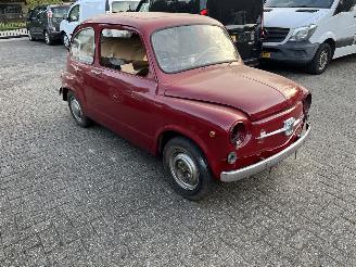 krockskadad bil auto Fiat 600 OLDTIMER  1971. 1971/8