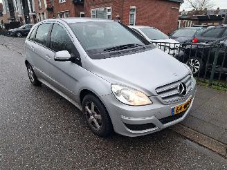 Schadeauto Mercedes B-klasse 160 blue E 2010/10