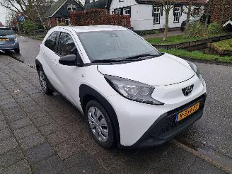 Vaurioauto  passenger cars Toyota Aygo AYGO X 1.0vvti mt play 2022/11