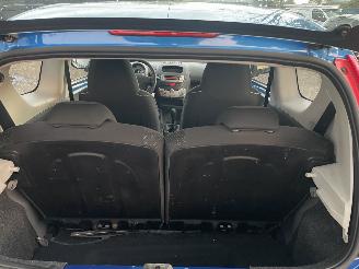 Peugeot 107 1.0-12V XR AIRCO 3drs picture 9