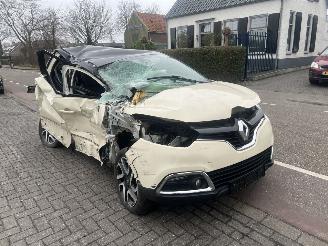 Uttjänta bilar auto Renault Captur 1.2 TCe 2016/2