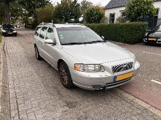  Volvo V-70 D5 Combi 2005/10