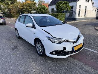 škoda osobní automobily Toyota Auris 1.8-16V Hybrid Lease 2015/8