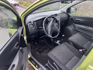 Daihatsu Cuore 1.0-12V picture 5