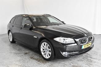 uszkodzony samochody osobowe BMW 5-serie 520 Executive 2012/2