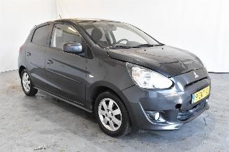 uszkodzony samochody osobowe Mitsubishi Space-star 1.0 Bright 2015/2
