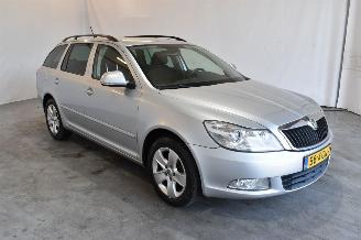 krockskadad bil auto Skoda Octavia 1.4 TSI Gr.t.Amb.Bns 2012/6