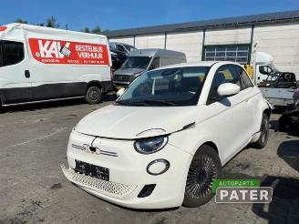demontáž osobní automobily Fiat 500E 500e (332), Hatchback, 2020 42 kWh 3+1 2022/5