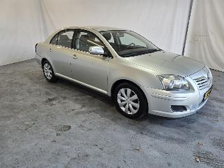 krockskadad bil auto Toyota Avensis 1.6 VVTi Terra 2006/10