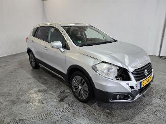 krockskadad bil auto Suzuki SX4 S-CROSS 1.6 EXCLUSIVE 2014/9