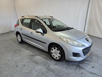 Voiture accidenté Peugeot 207 1.4 VTi X-line 2011/3
