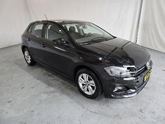 uszkodzony samochody osobowe Volkswagen Polo 1.0 TSI Beats 2018/6
