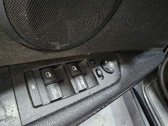 BMW 3-serie 320i Touring picture 18