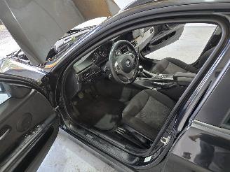 BMW 3-serie 320i Touring picture 15
