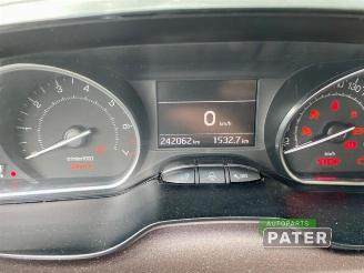 Peugeot 2008 2008 (CU), MPV, 2013 / 2019 1.2 Vti 12V PureTech 82 picture 8