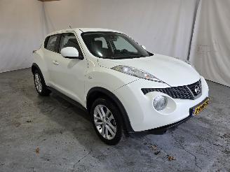 krockskadad bil auto Nissan Juke 1.5 dCi Acenta 2013/7