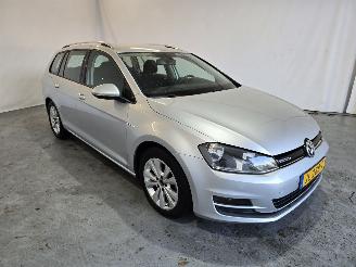 Schadeauto Volkswagen Golf Variant 1.0 TSI Connected Series 2016/5