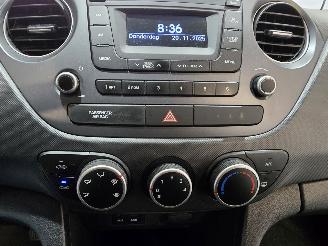 Hyundai I-10 1.0i i-Motion picture 27