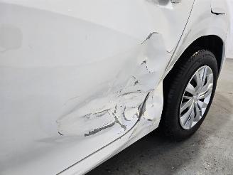 Peugeot 208 1.2 PureTech Active picture 11