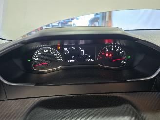 Peugeot 208 1.2 PureTech Active picture 29