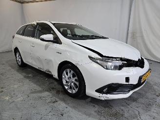 skadebil auto Toyota Auris 1.8 Hybr. Aspiration 2015/9
