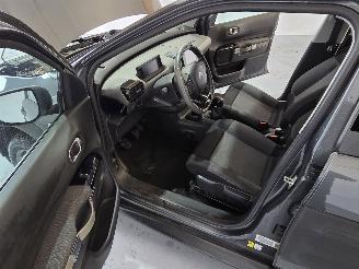 Citroën C4 cactus 1.2 PureTech Shine picture 22
