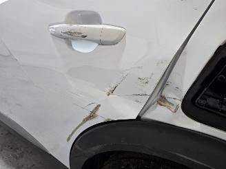 Peugeot 2008 1.2 Hybrid 145 GT picture 14