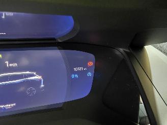 Peugeot 2008 1.2 Hybrid 145 GT picture 26