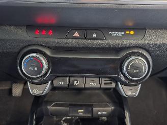 Kia Stonic 1.0 T-GDi MHEV Dyn+L picture 33