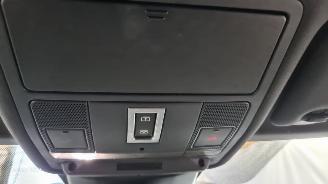 Land Rover Range Rover Evoque 2.0 P250 AWD R-Dynamic HSE picture 34