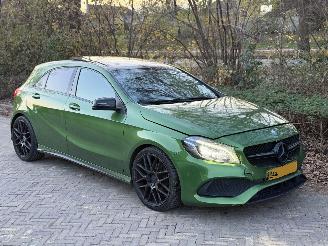 skadebil auto Mercedes A-klasse a180 AMG Night Edition Pano 2016/10