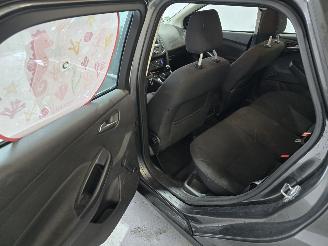 Ford Focus 1.0 Trend Edition picture 17