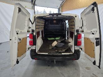 Toyota Proace Long Worker 2.0 D-4D L2 Challenger picture 25