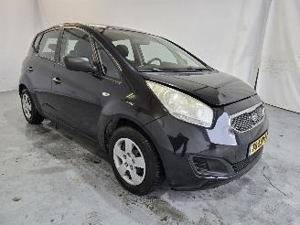 Vaurioauto  passenger cars Kia Venga 1.6 CVVT X-tra 2010/6