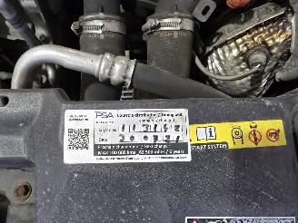 Peugeot 308 1.2 PureTech Blue Lease Executive picture 15